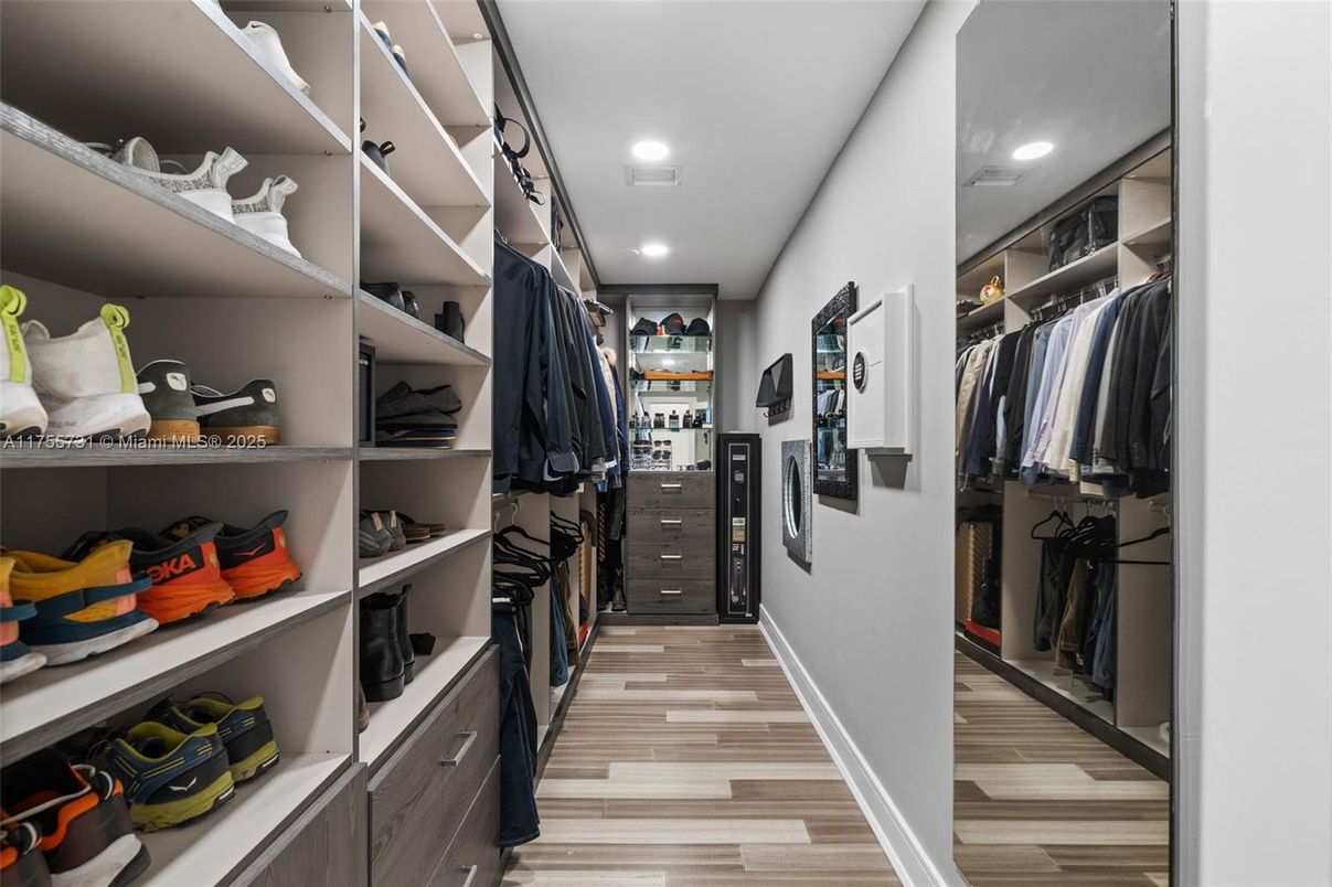 Interior, Recessed Lighting, Walk-in Closets, Wood Texture Flooring