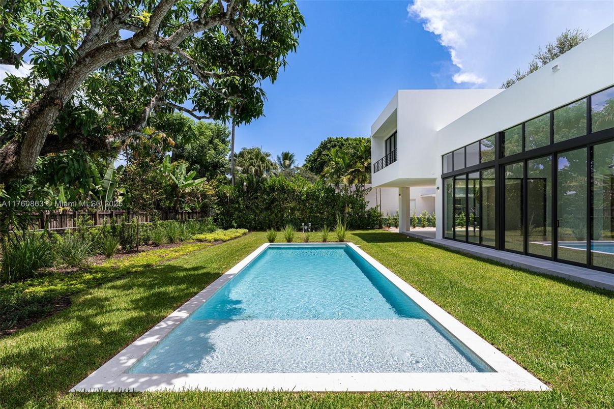 Backyard, Exterior, Pool