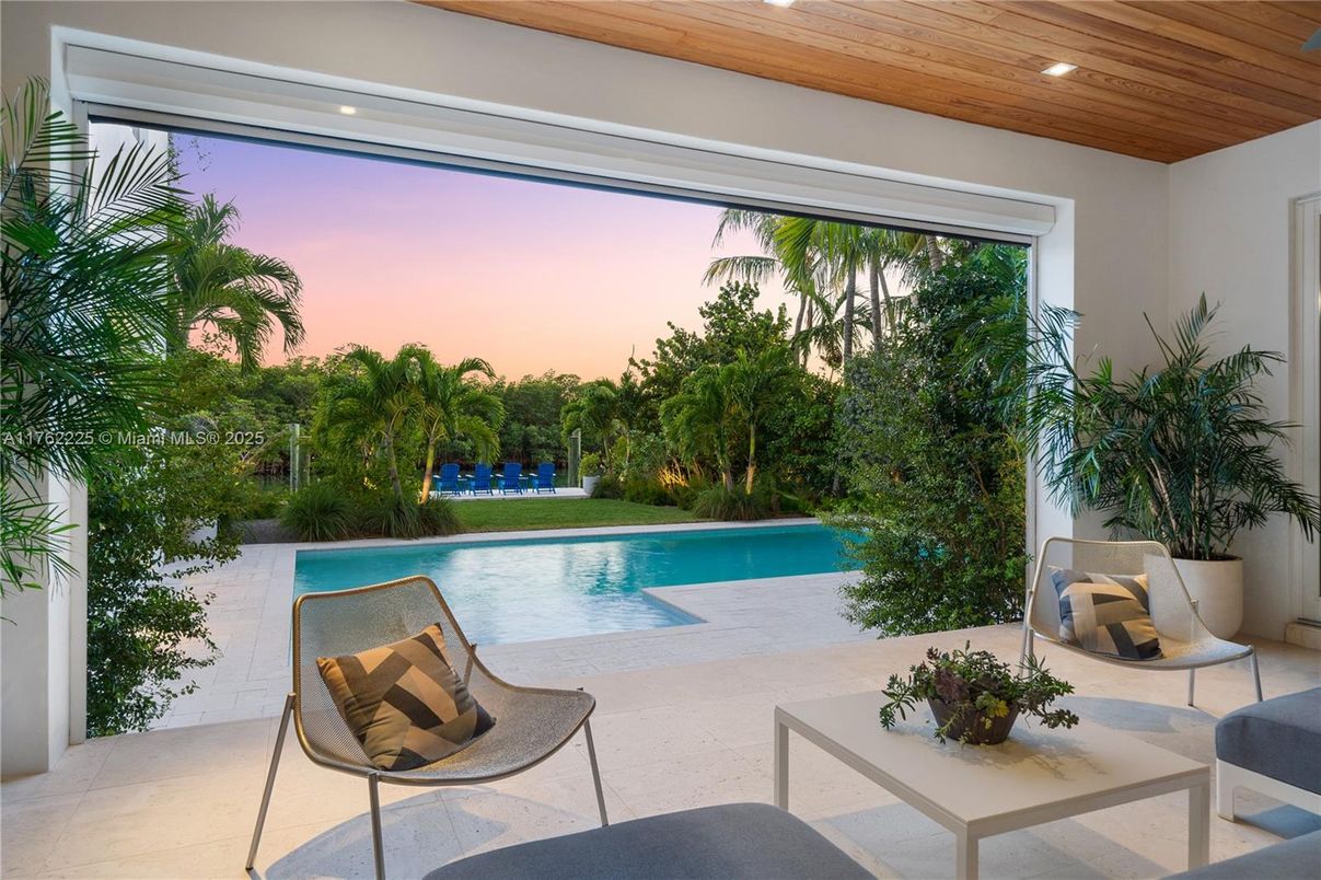 Interior, Pool, Recessed Lighting