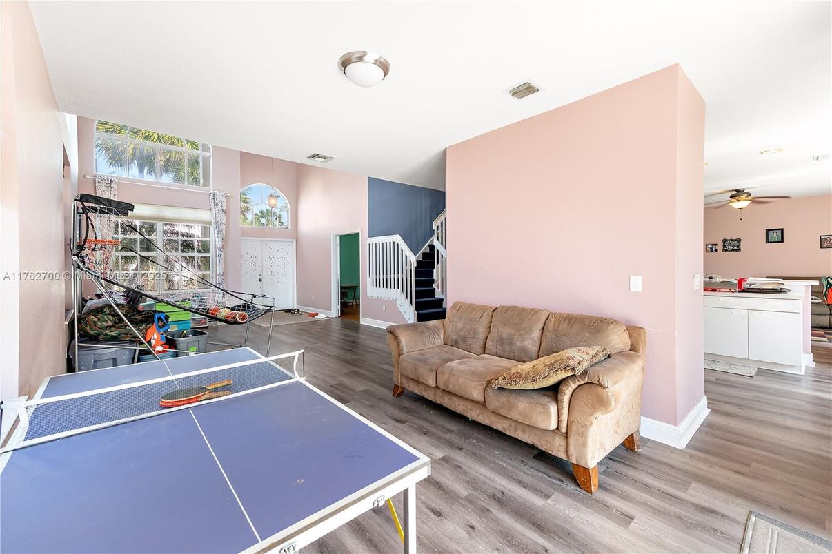 Game Room, Interior, Wood Texture Flooring