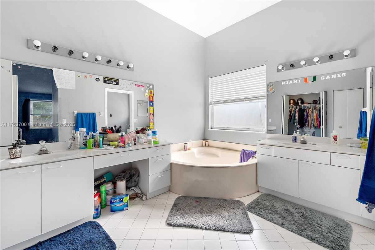 Bathroom, Dual Sink Vanities, Interior