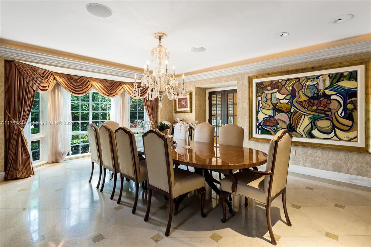 Chandelier, Dining room, Interior, Recessed Lighting
