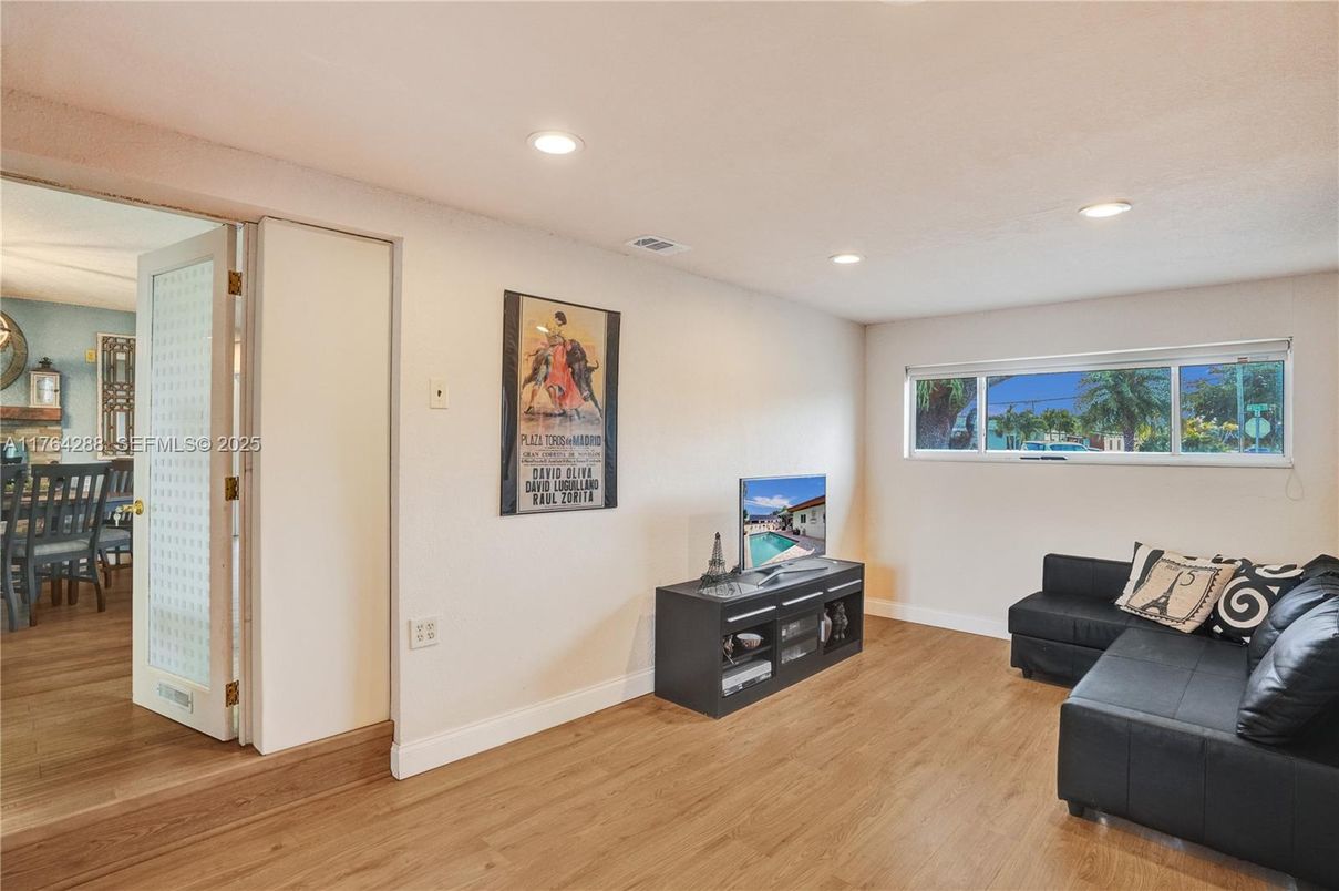 Dining room, Interior, Recessed Lighting, Wood Texture Flooring