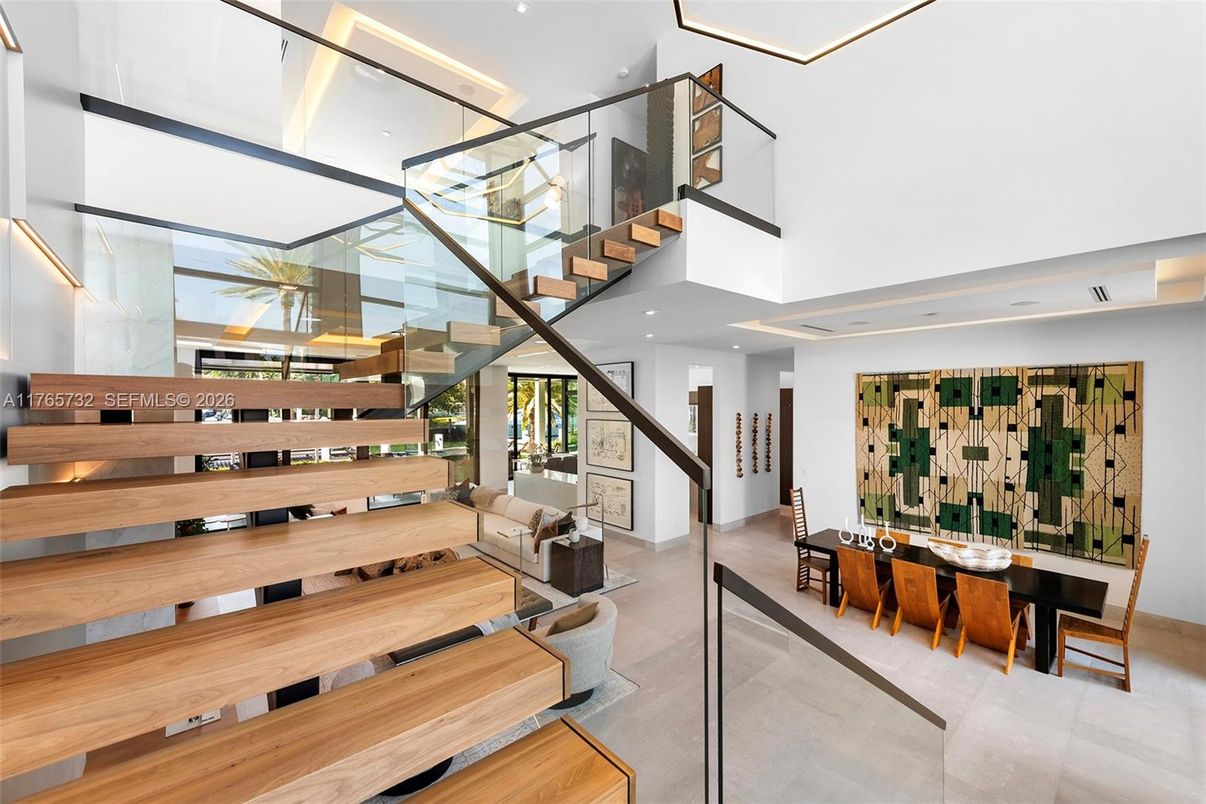Dining room, Interior, Recessed Lighting