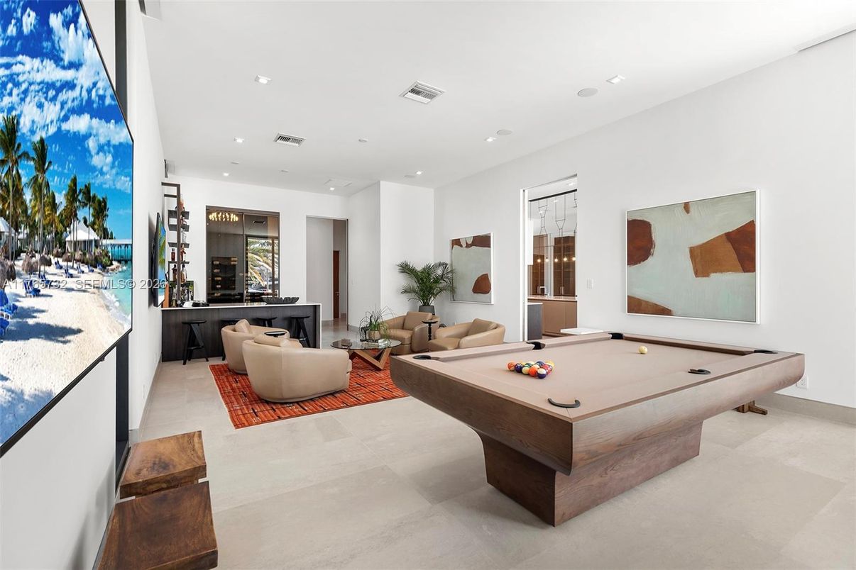 Billiard Table, Game Room, Interior, Living room, Recessed Lighting