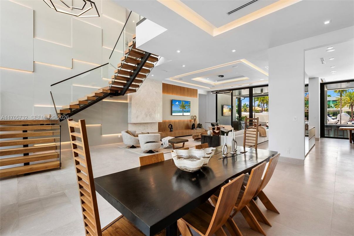 Dining room, Interior, Living room, Recessed Lighting