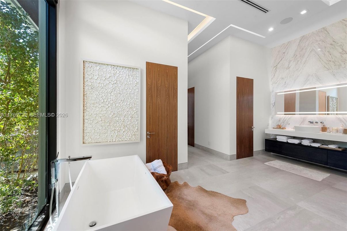 Bathroom, Free Standing Baths, Interior, Marble Walls, Recessed Lighting