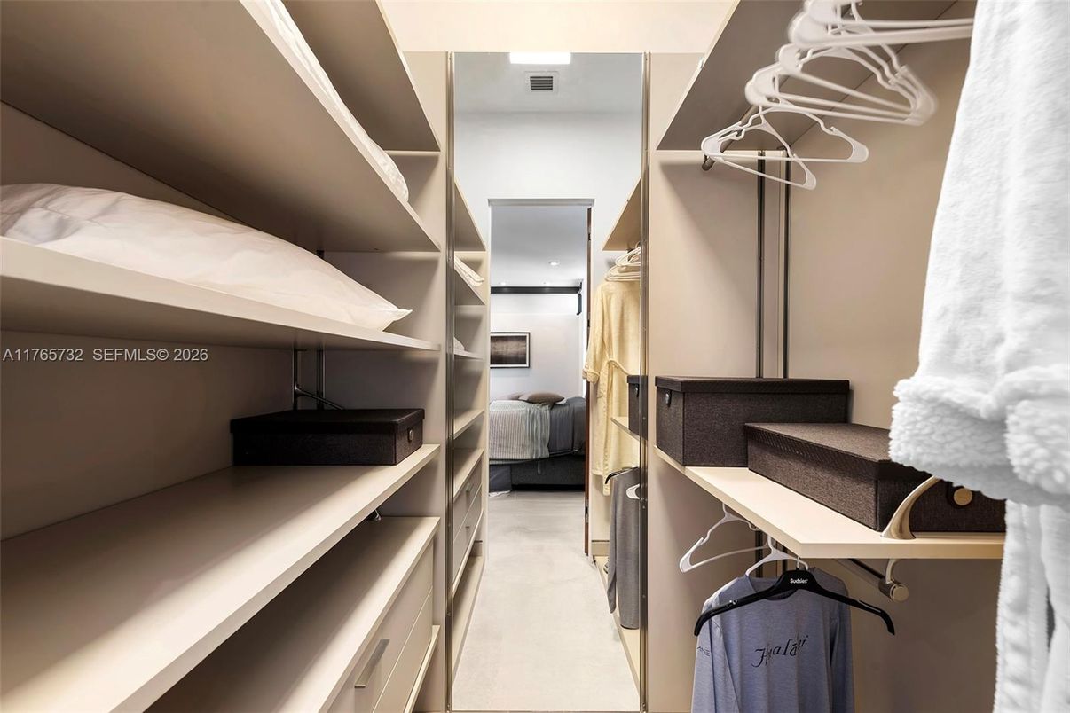 Interior, Walk-in Closets