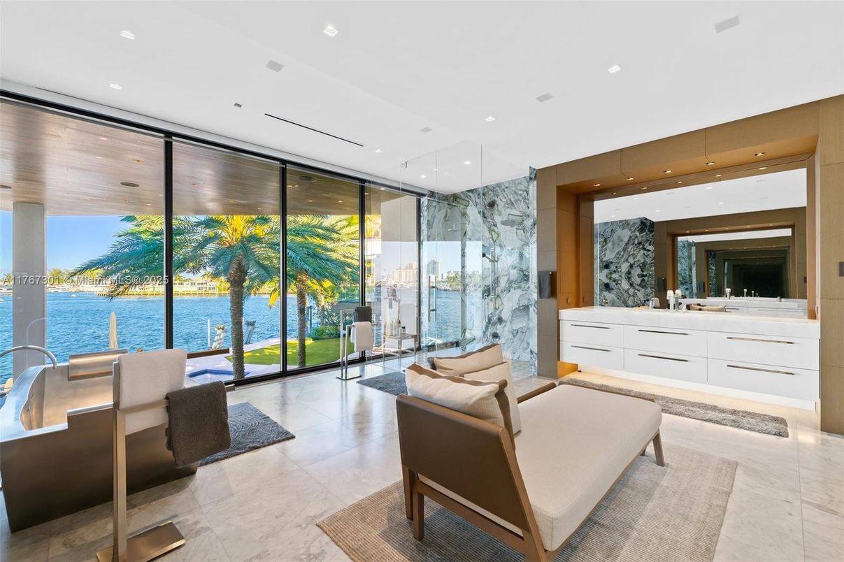 Interior, Marble, Marble Walls, Recessed Lighting, Water