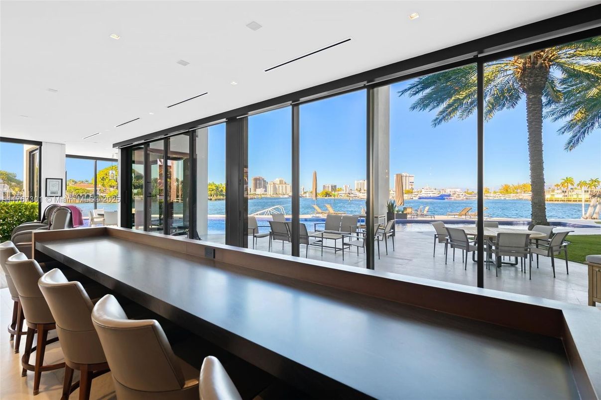 Dining room, Interior, Recessed Lighting, Water