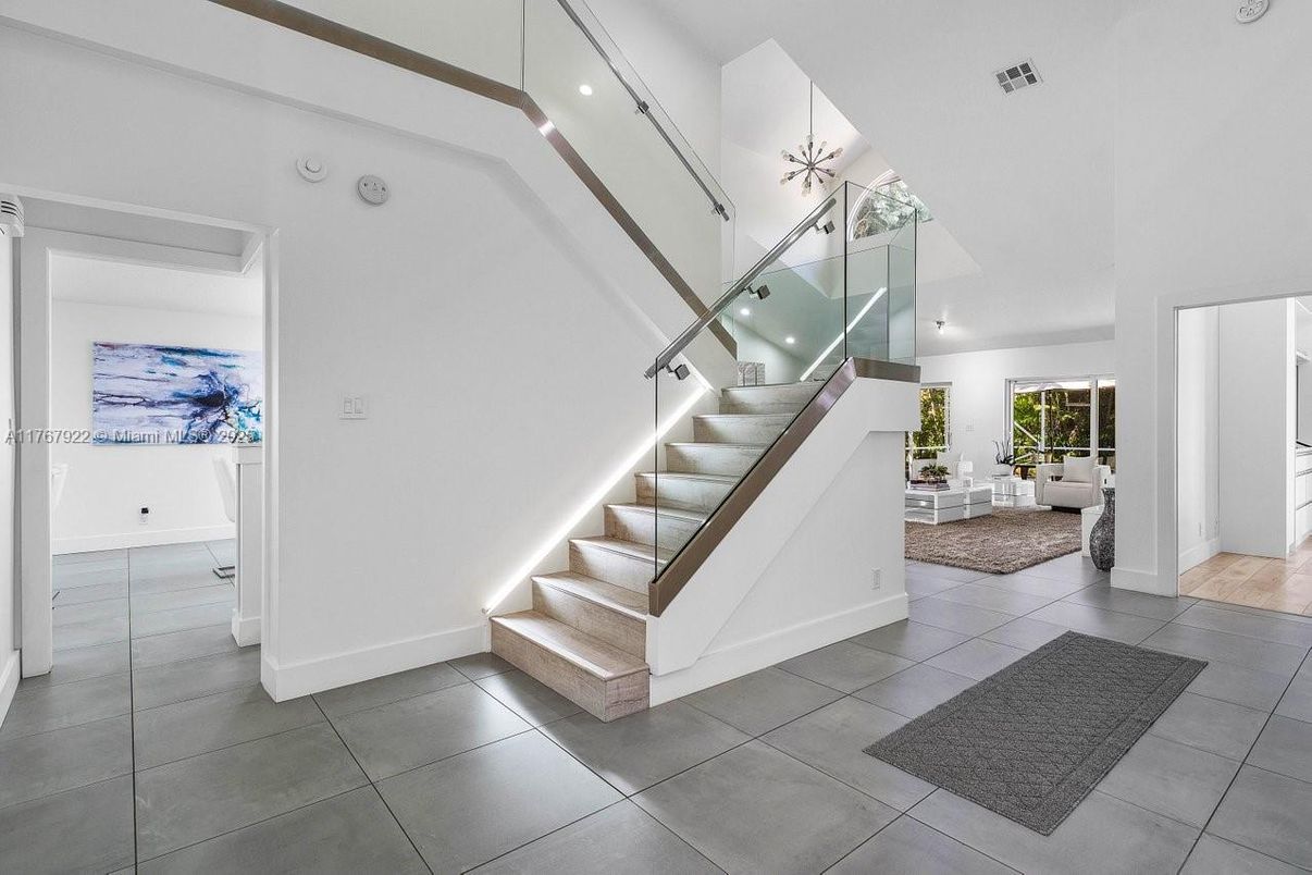 Interior, Living room, Pendant Lights, Recessed Lighting