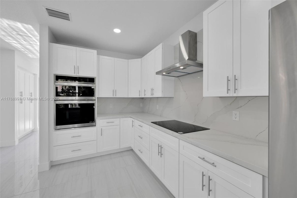 Interior, Kitchen, Marble Walls, Recessed Lighting
