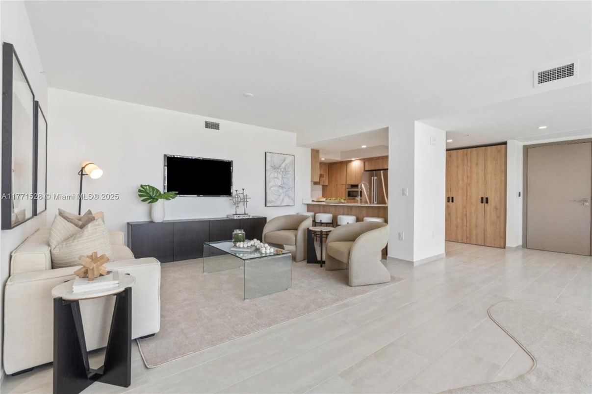 Interior, Kitchen, Living room, Recessed Lighting