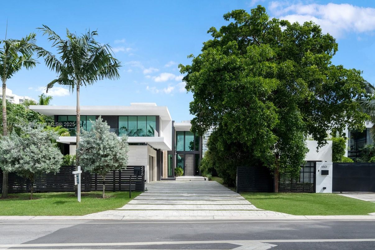 DE Listing image placeholder