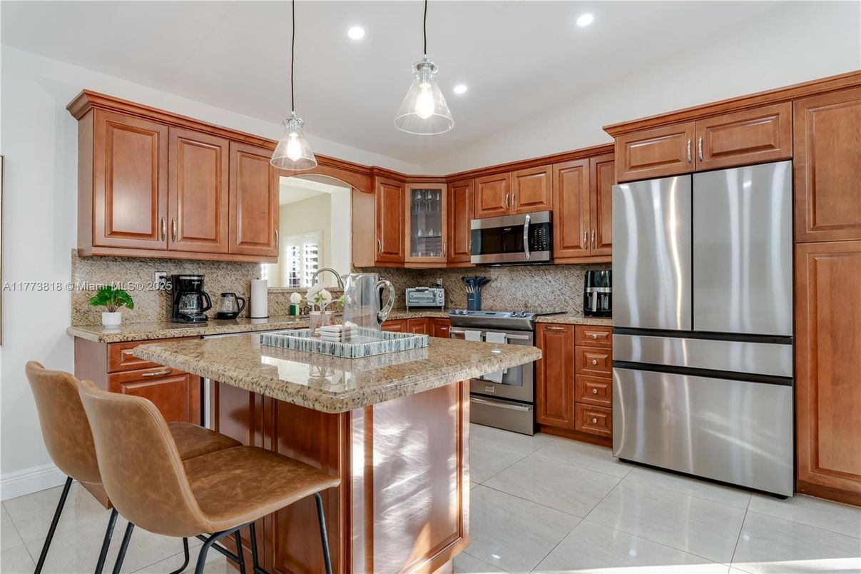 Interior, Kitchen, Pendant Lights, Recessed Lighting, Stainless Steel Appliances