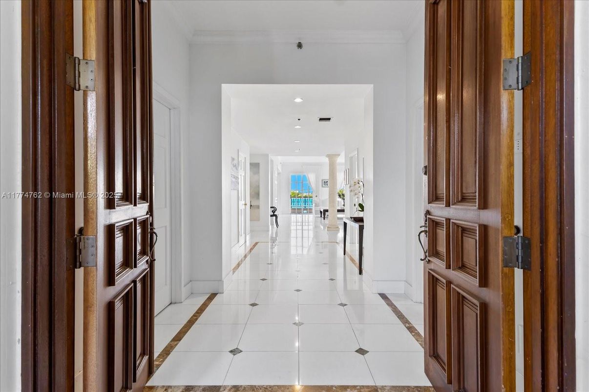 Interior, Recessed Lighting