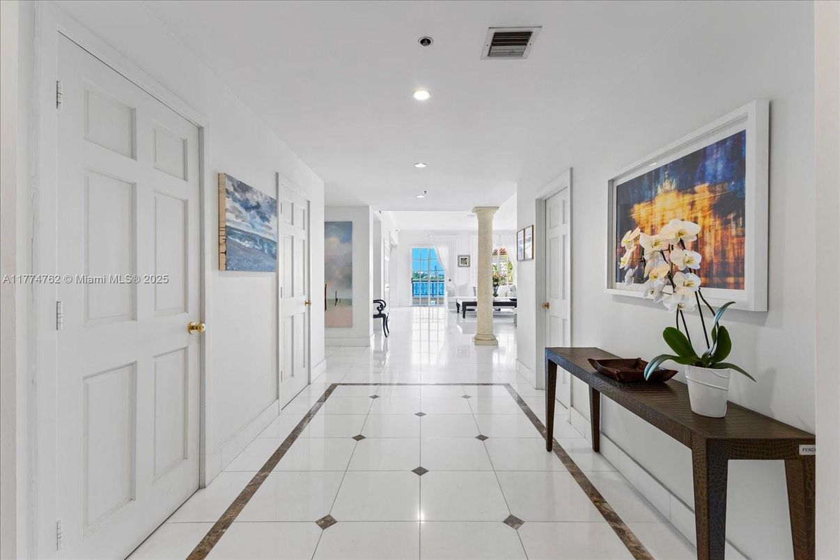 Interior, Recessed Lighting