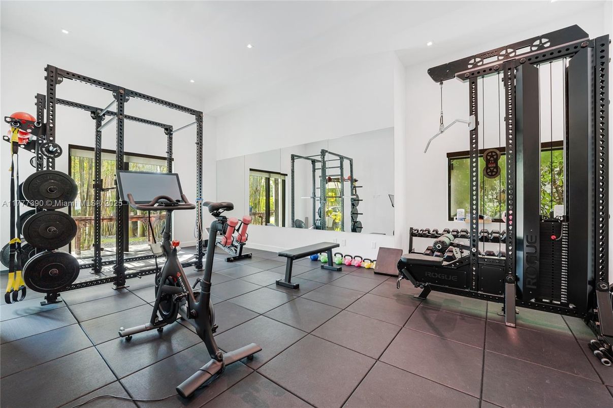 Fitness Equipment, Interior, Recessed Lighting