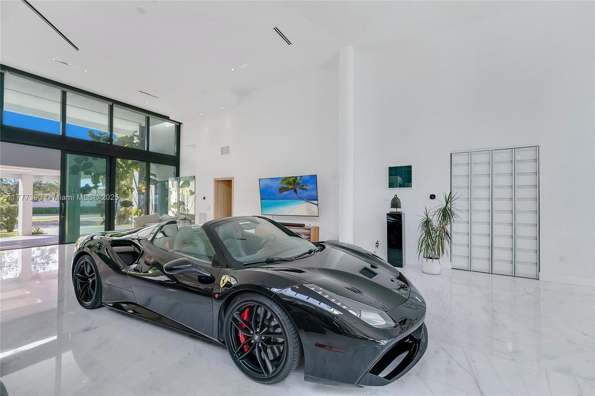 Interior, Marble, Recessed Lighting