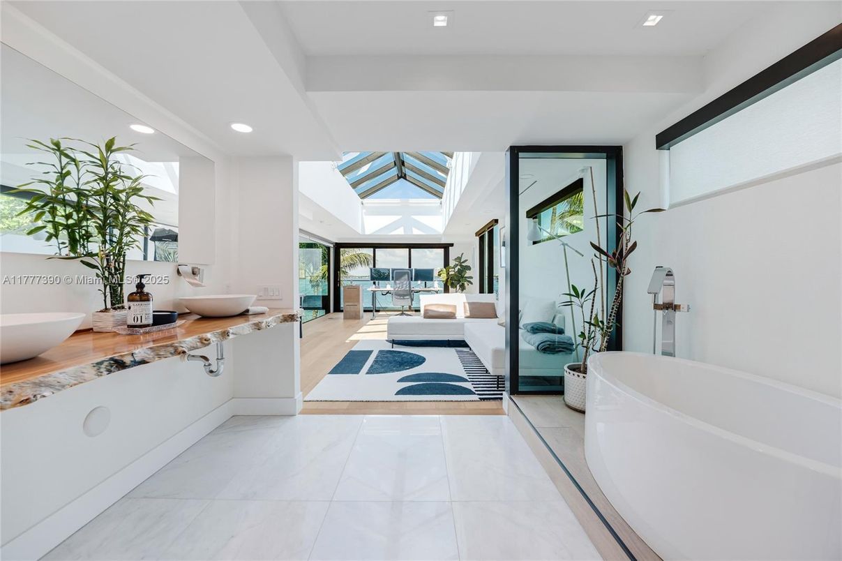 Bathroom, Dual Sink Vanities, Free Standing Baths, Interior, Marble, Recessed Lighting