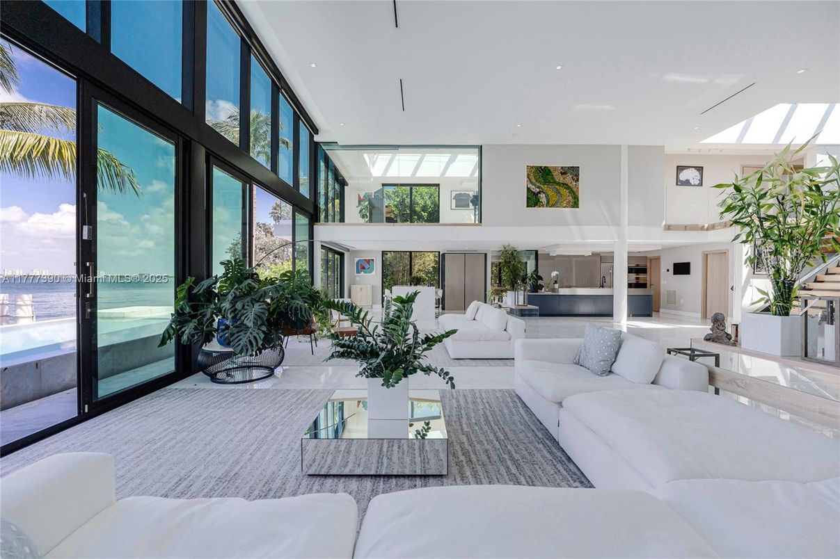 Interior, Living room, Recessed Lighting, Water