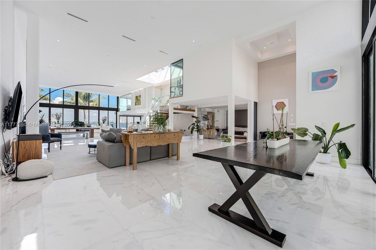 Interior, Living room, Marble, Recessed Lighting