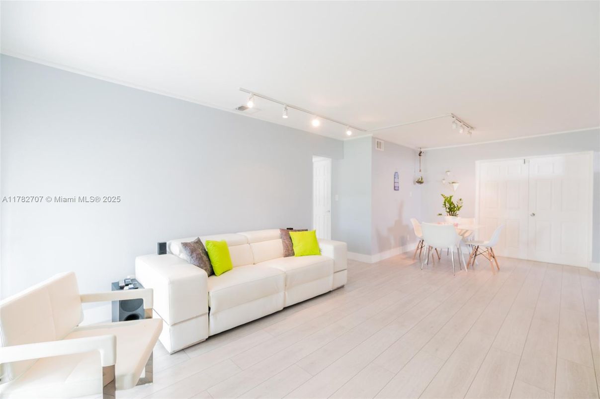 Dining room, Interior, Living room, Wood Texture Flooring