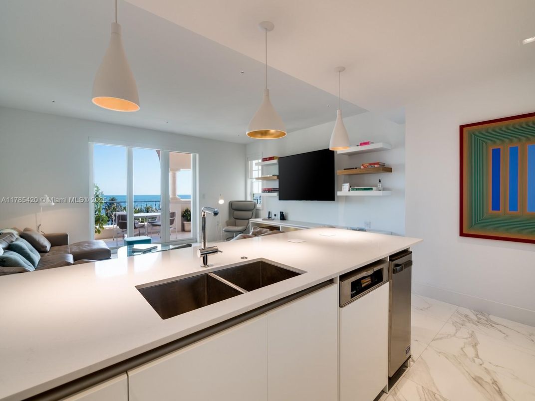 Interior, Kitchen, Marble, Pendant Lights, Recessed Lighting