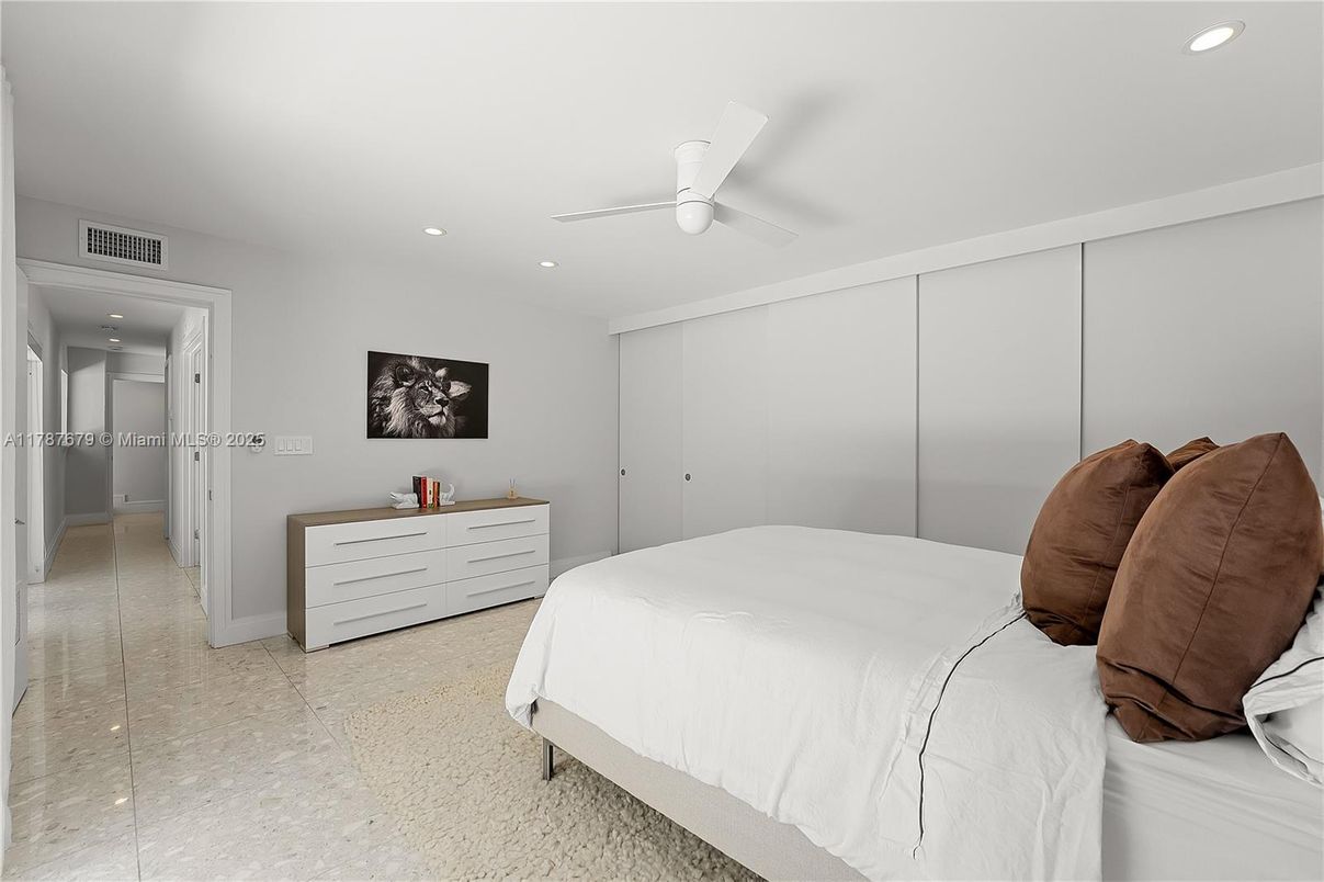 Bedroom, Interior, Recessed Lighting