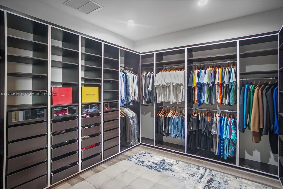 Interior, Recessed Lighting, Walk-in Closets