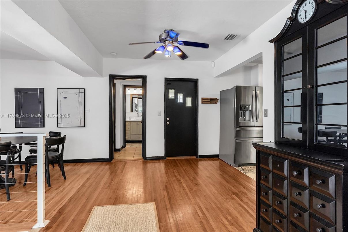 Dining room, Interior, Kitchen, Stainless Steel Appliances, Wood Texture Flooring