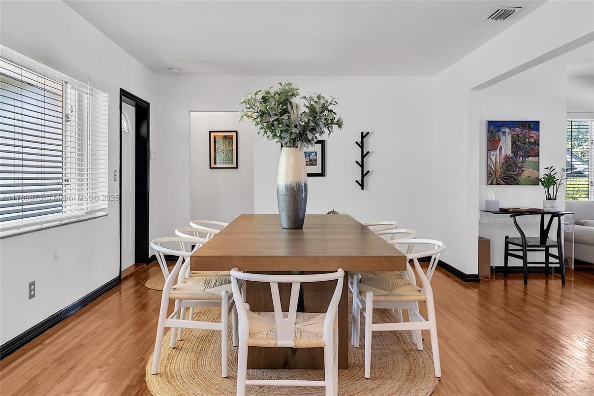 Dining room, Interior, Wood Texture Flooring