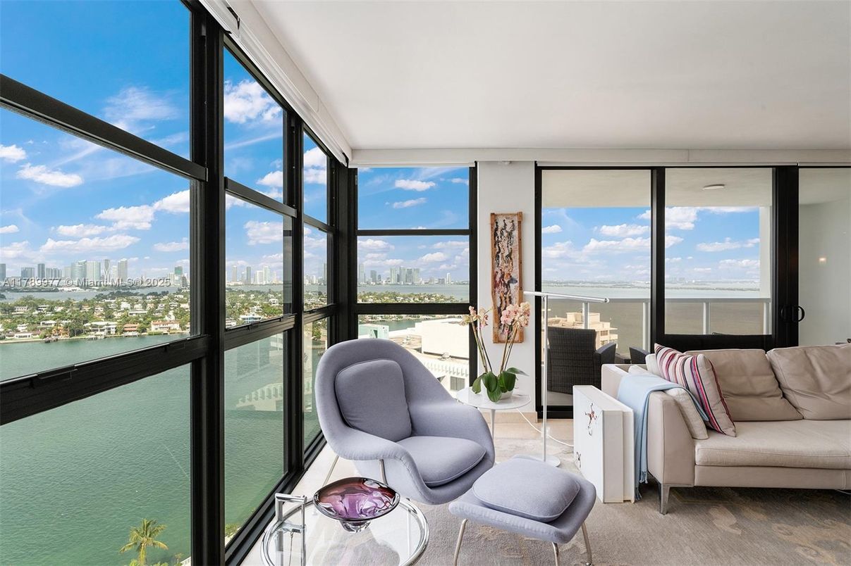 Interior, Sun Room, Water