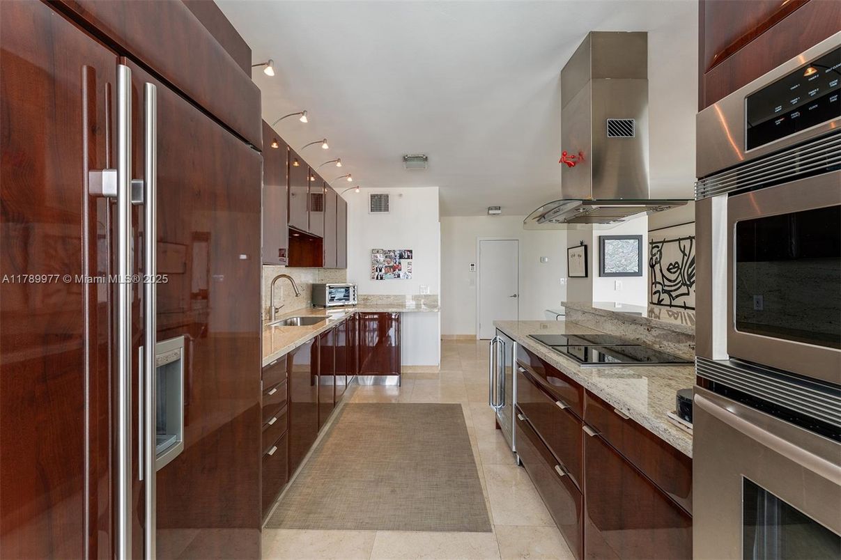Interior, Kitchen, Stainless Steel Appliances