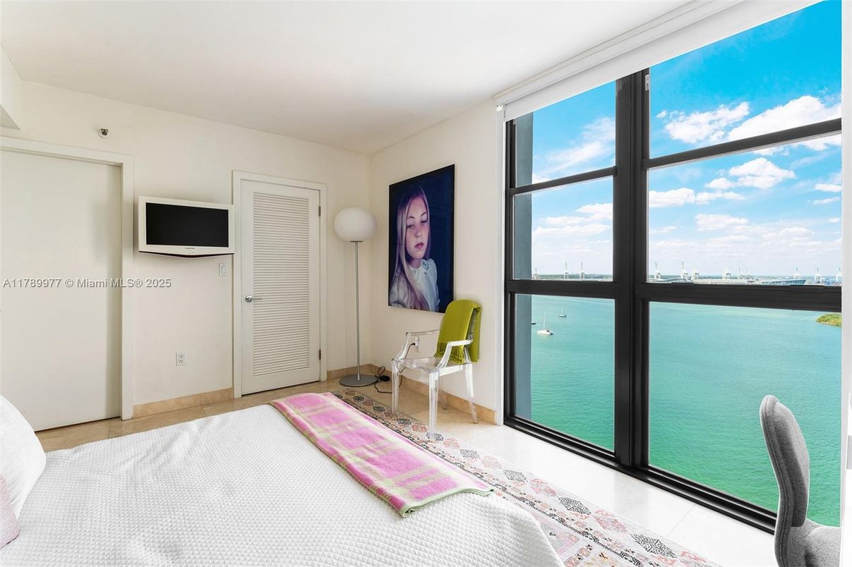 Bedroom, Interior, Water