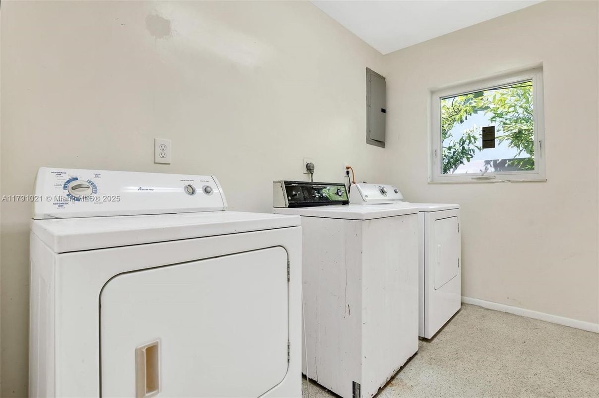 Interior, Washer