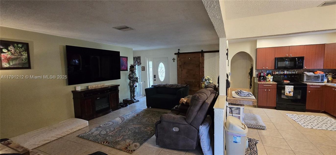 Interior, Kitchen, Living room