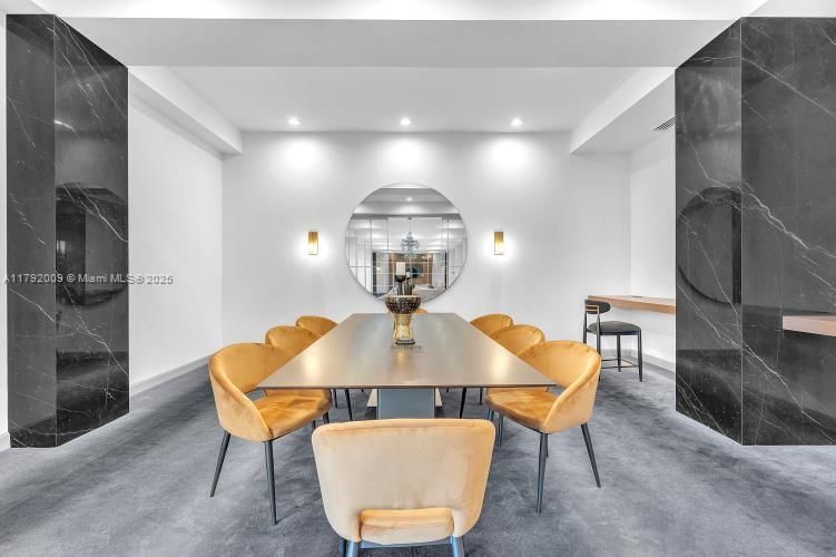 Dining room, Interior, Recessed Lighting
