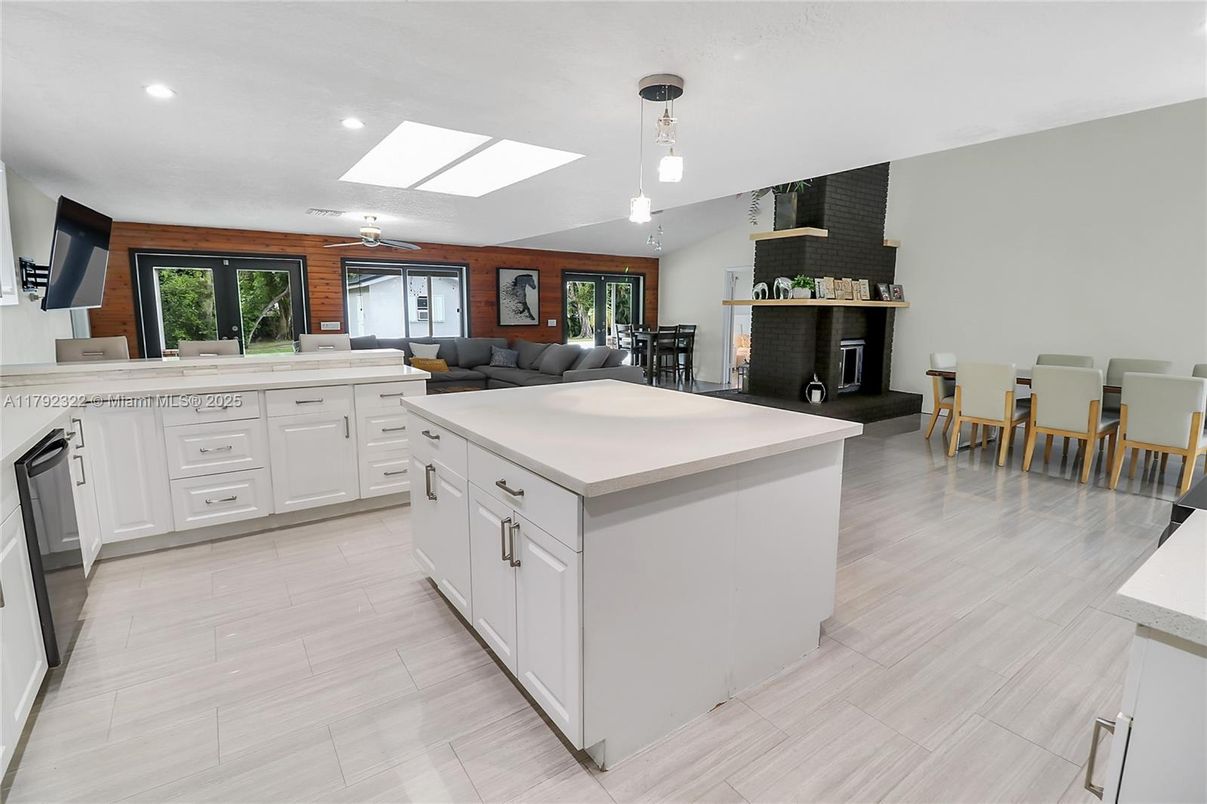 Dining room, Interior, Kitchen, Living room, Pendant Lights, Recessed Lighting, Wood Texture Flooring