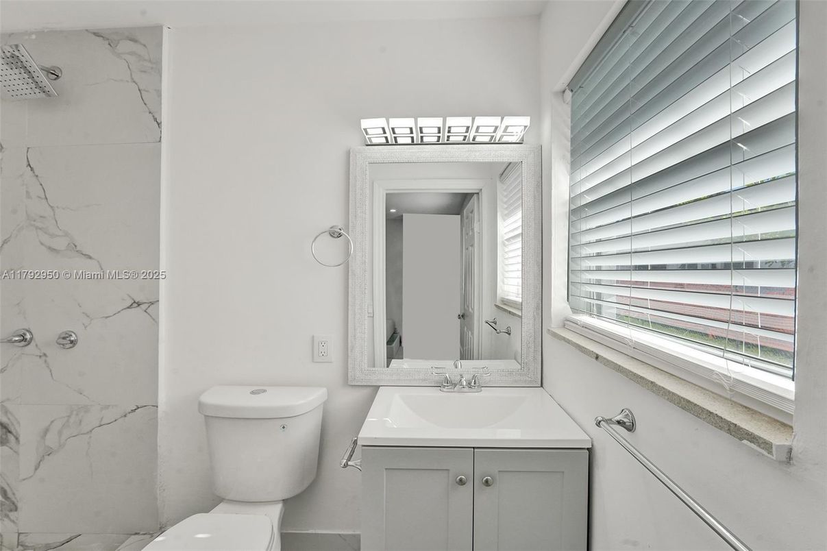 Bathroom, Interior, Marble Walls