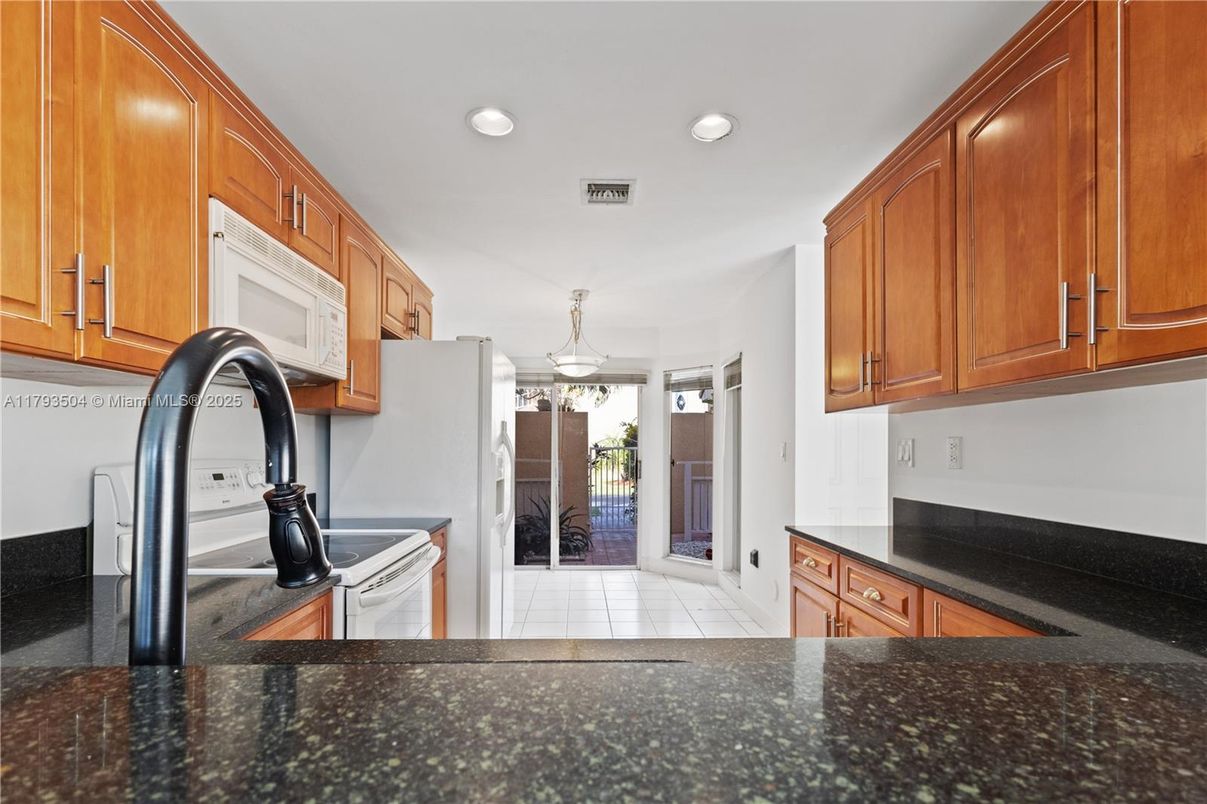 Interior, Kitchen, Pendant Lights, Recessed Lighting