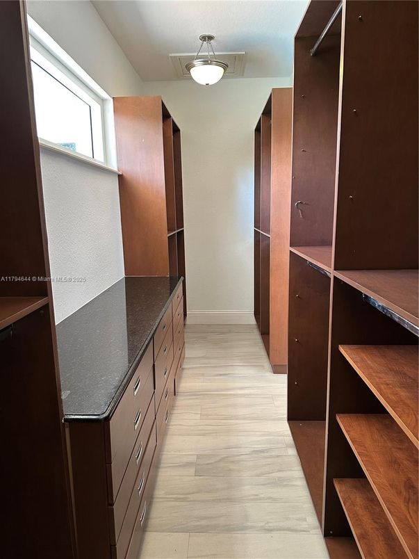 Interior, Walk-in Closets, Wood Texture Flooring