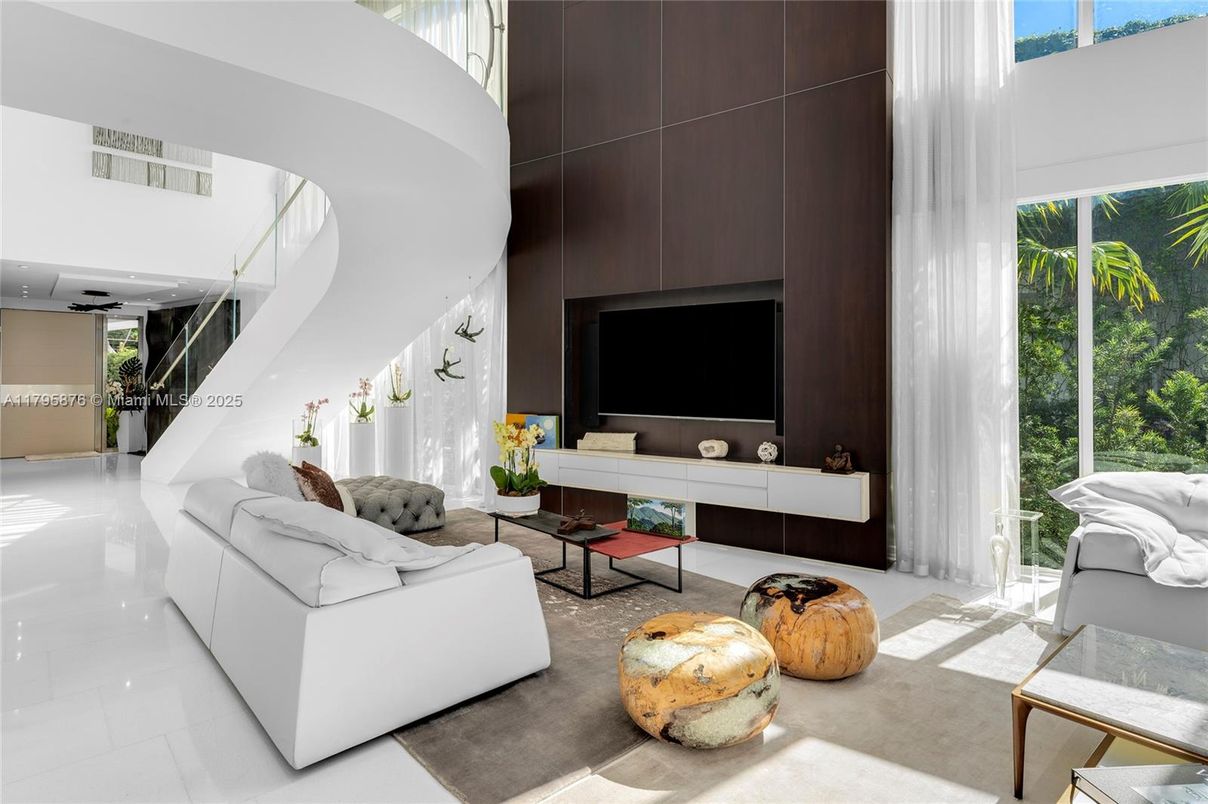 Interior, Living room