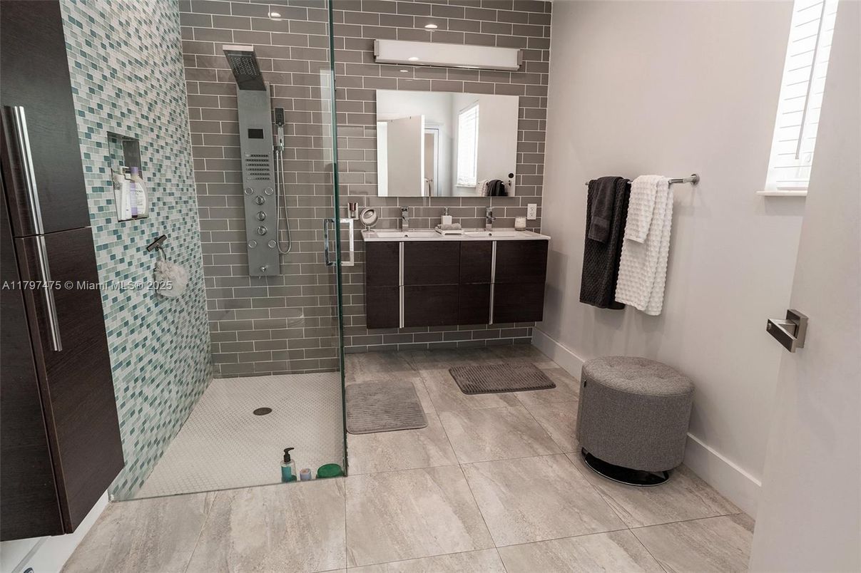 Bathroom, Glass Shower, Interior