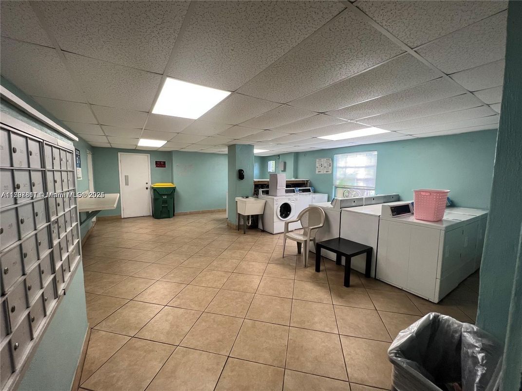 Interior, Recessed Lighting, Washer