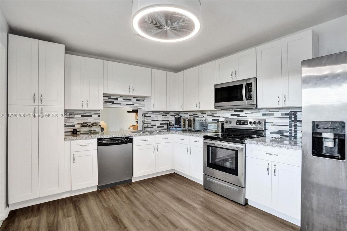 Interior, Kitchen, Stainless Steel Appliances, Wood Texture Flooring
