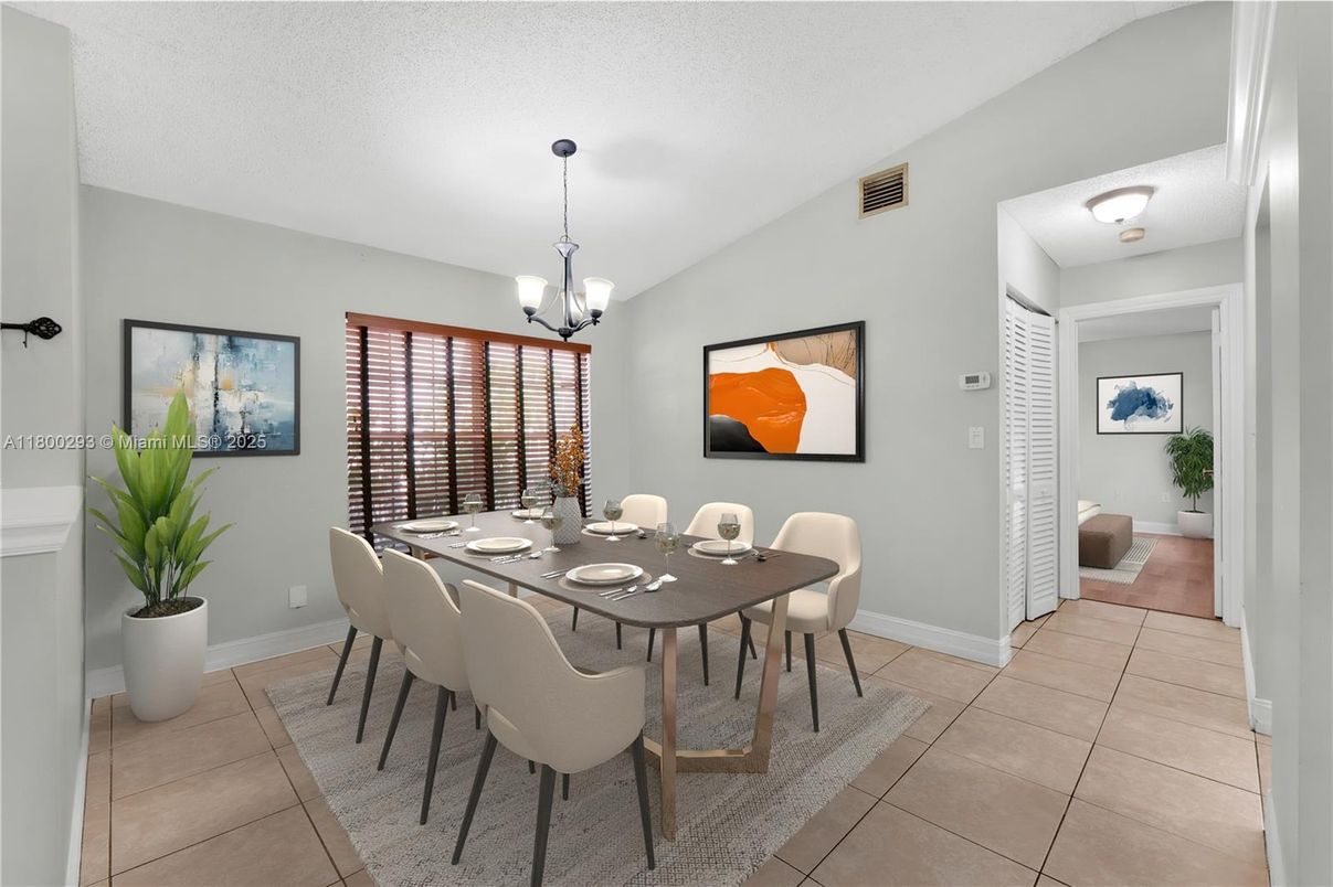 Chandelier, Dining room, Interior, Pendant Lights