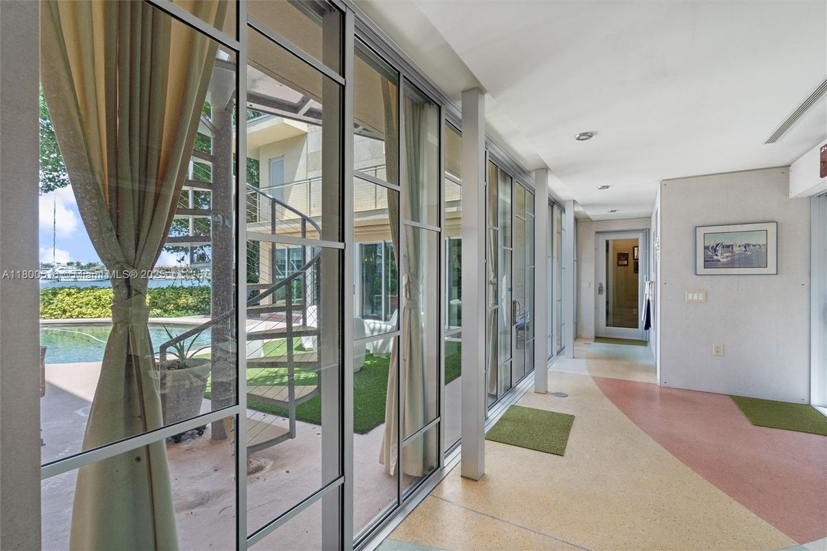 Interior, Recessed Lighting, Water