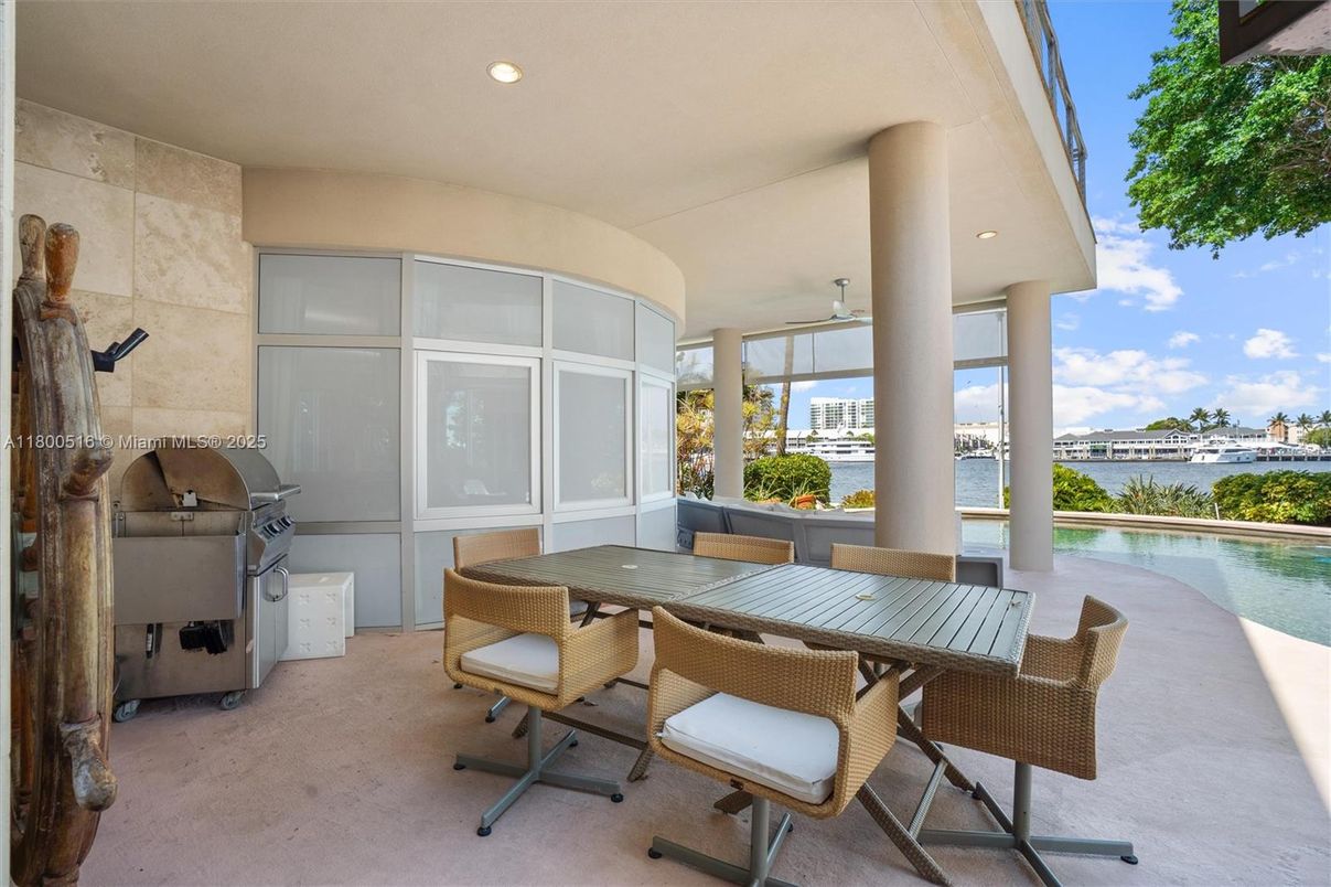 Exterior, Outdoor Kitchen, Pool, Water