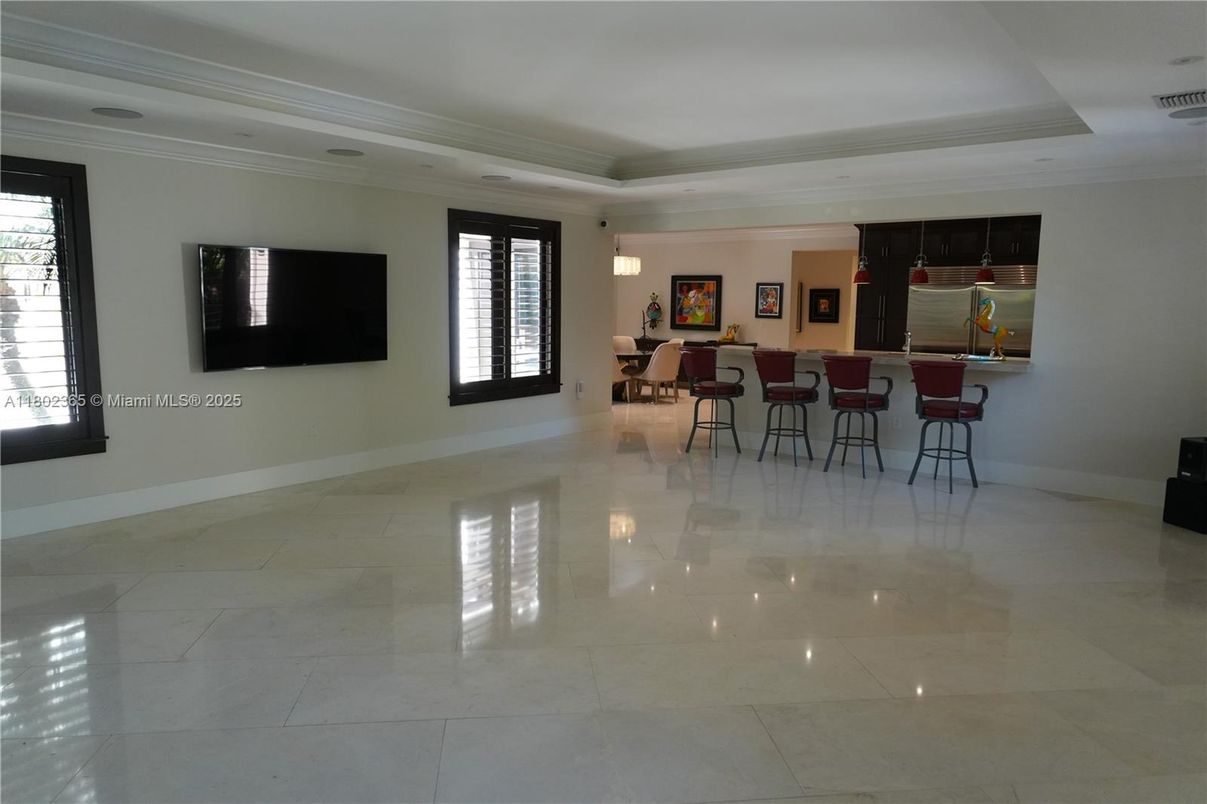 Dining room, Interior, Pendant Lights, Recessed Lighting